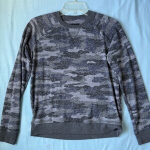 Lucky Brand Women's Gray Camouflage Crewneck Sweater